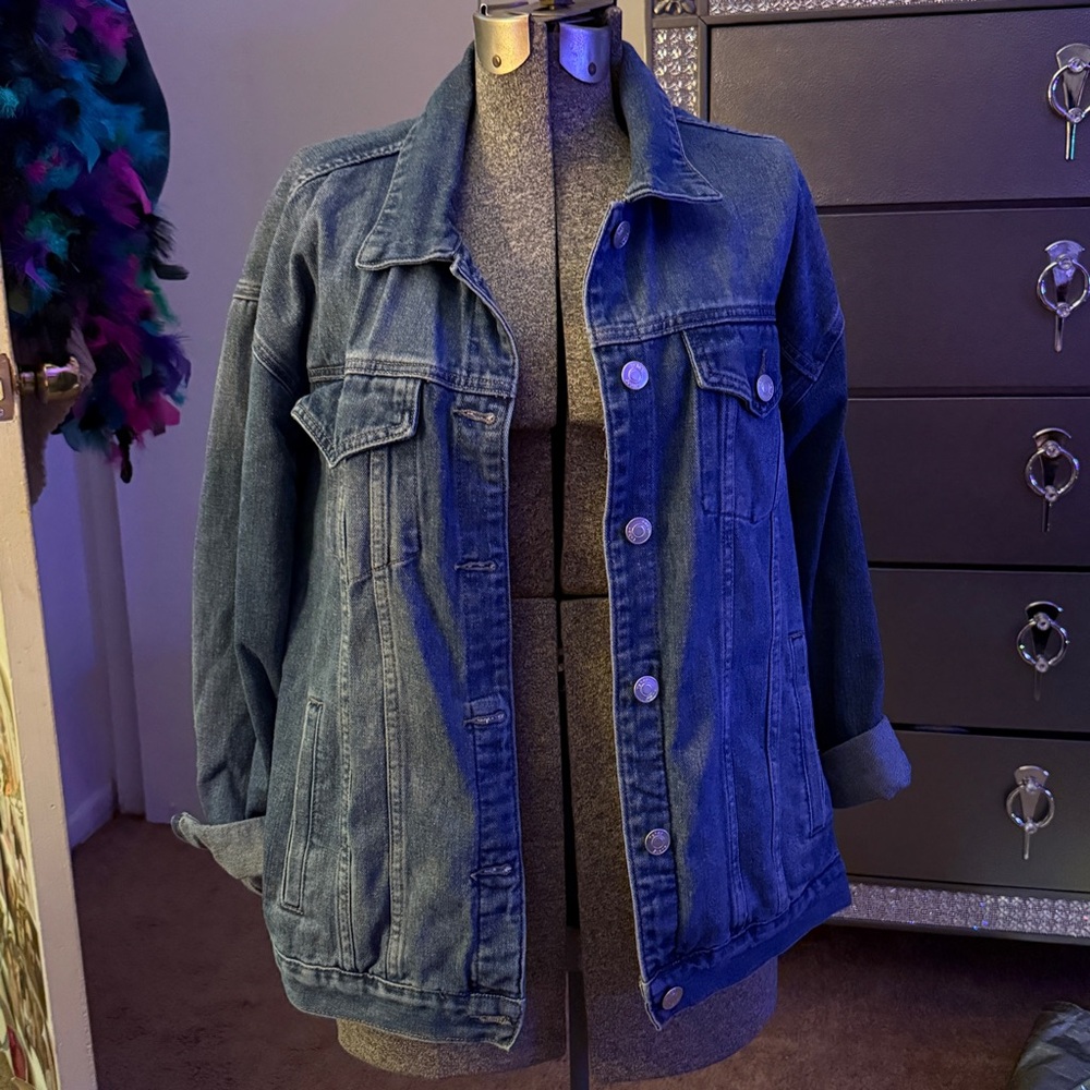 Oversized Women’s Denim Jacket